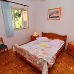 Three Bedroom With Terrace 公寓 *