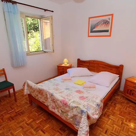 Three Bedroom With Terrace 公寓 *