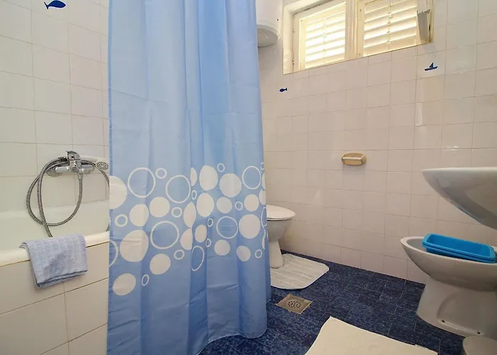 شقة Three Bedroom With Terrace *