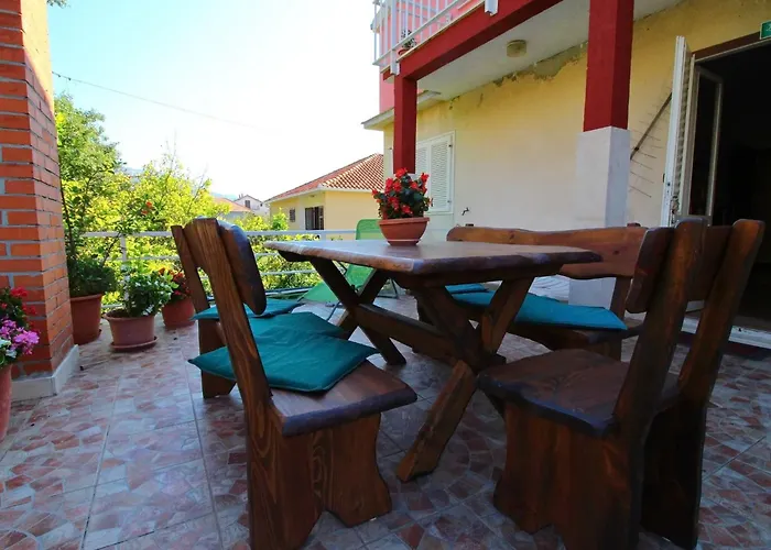 شقة Three Bedroom With Terrace *