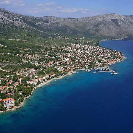 Three Bedroom With Terrace