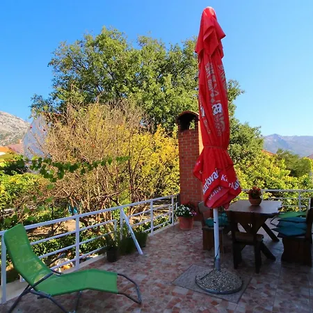 Three Bedroom With Terrace Apartamento Orebić