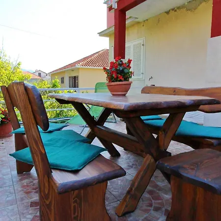 Three Bedroom With Terrace Orebić