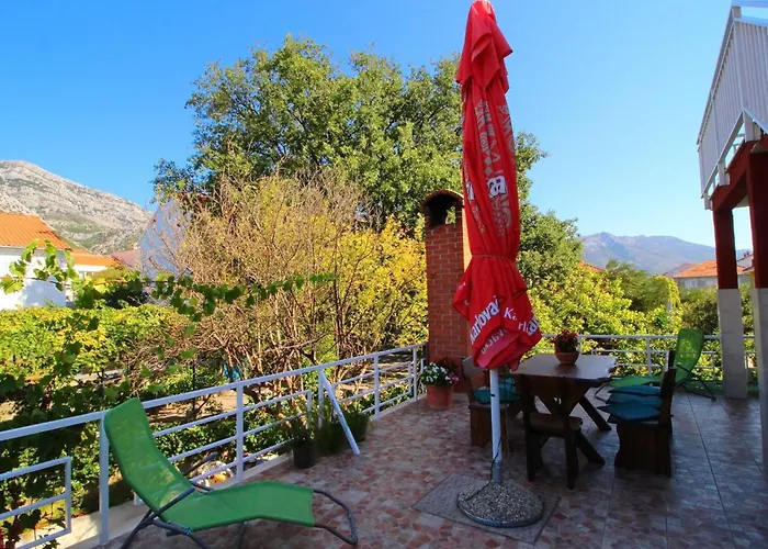 Three Bedroom With Terrace Apartmán Orebić