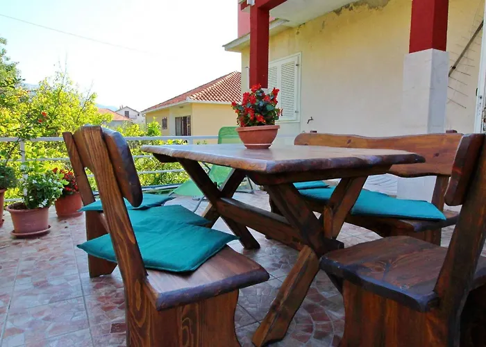 Three Bedroom With Terrace Orebić